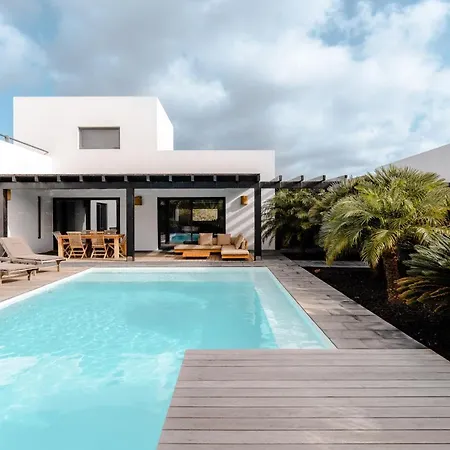 Puresurfcamps Surflodge Fuerteventura