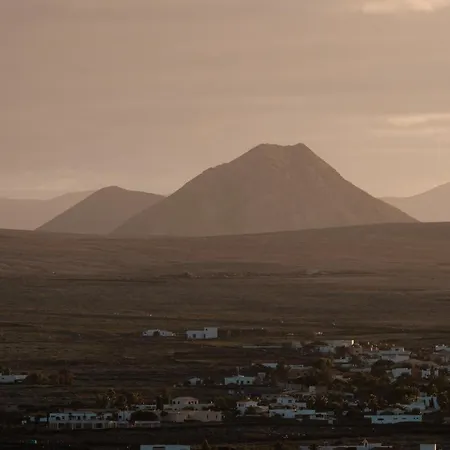 Puresurfcamps Surflodge Fuerteventura Frühstückspension La Oliva
